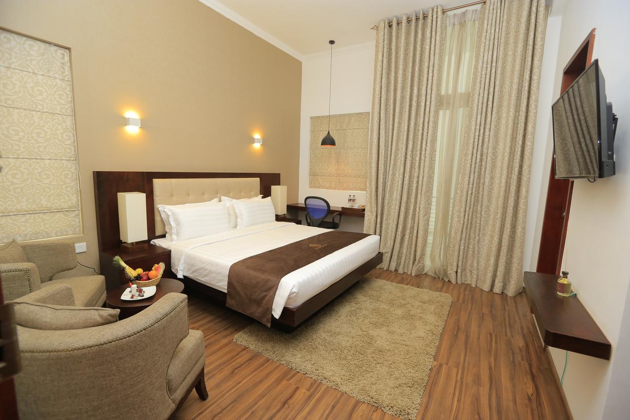 Hotel Ripon Grand Hill By Ehi à Nuwara Eliya Extérieur photo