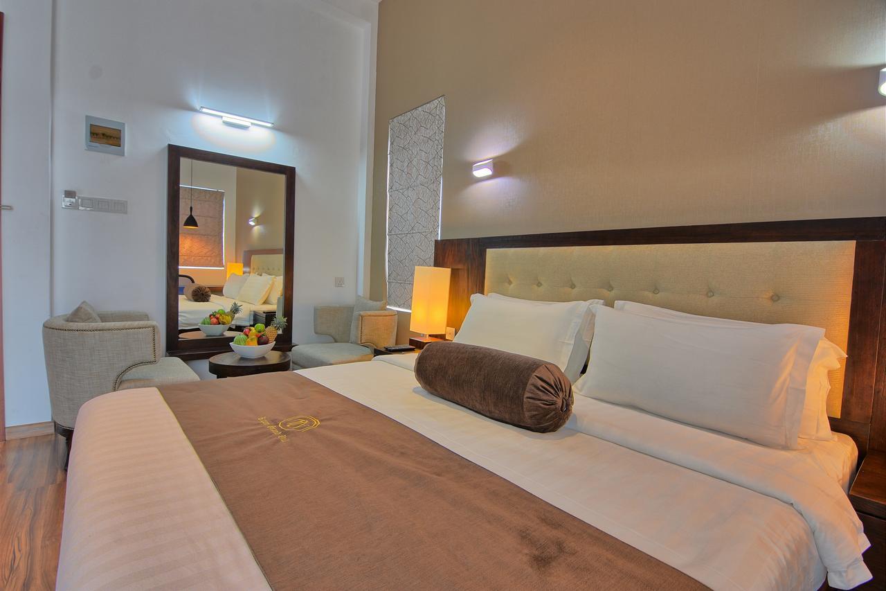 Hotel Ripon Grand Hill By Ehi à Nuwara Eliya Extérieur photo